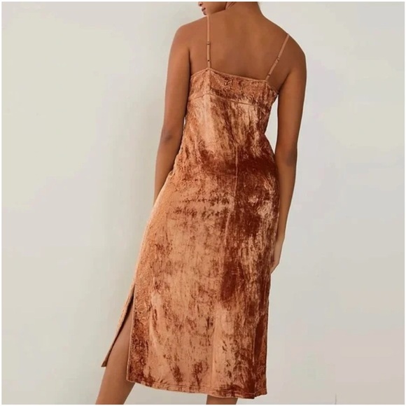 Anthropologie Embroidered Copper velvet dress size 14
Lucie Velvet Embroidered - Picture 12 of 14